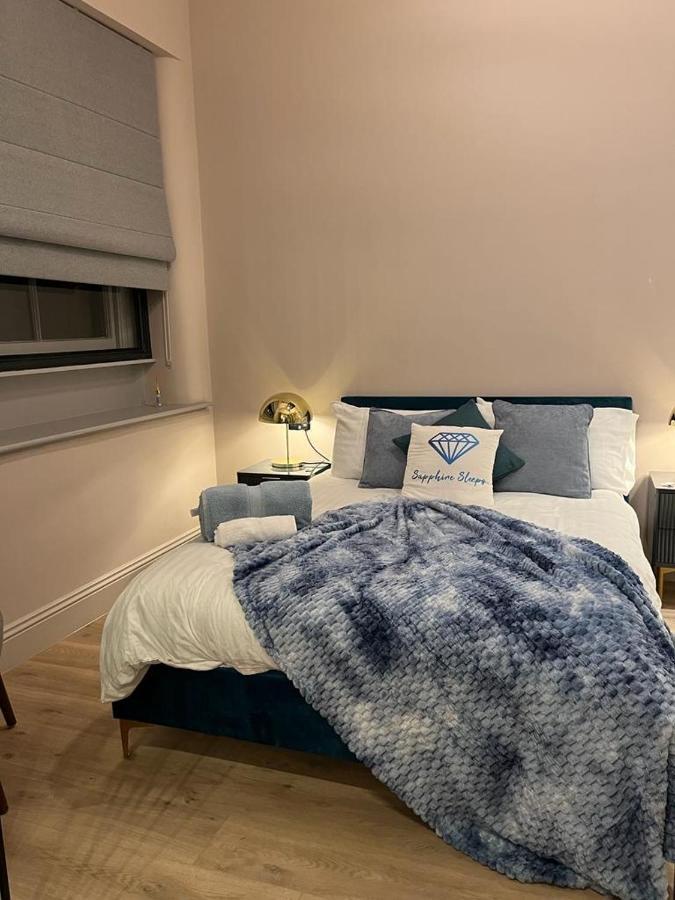 M1 City Centre 3 Bed 3 Bath Luxe Penthouse Manchester Dış mekan fotoğraf
