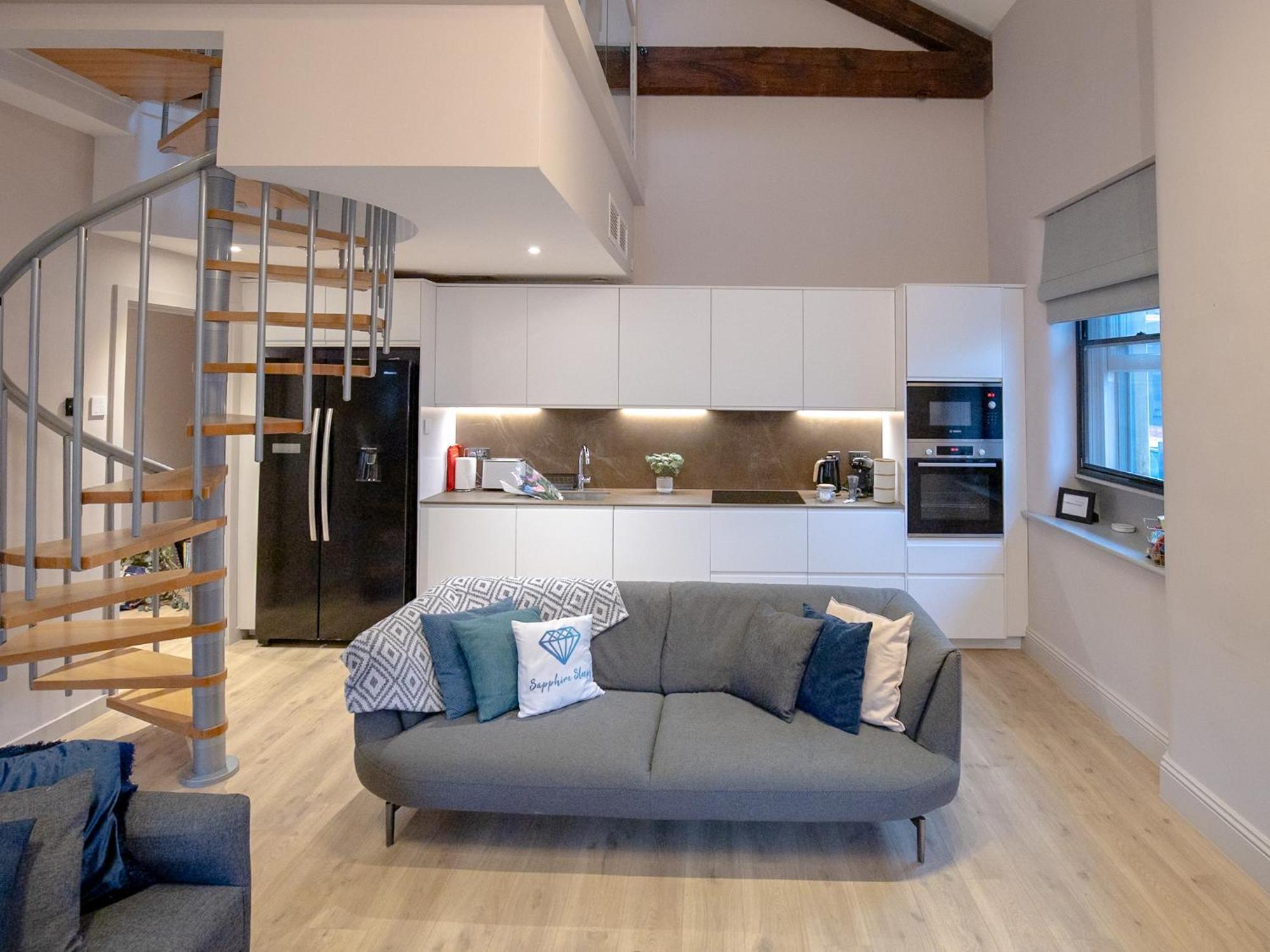 M1 City Centre 3 Bed 3 Bath Luxe Penthouse Manchester Dış mekan fotoğraf