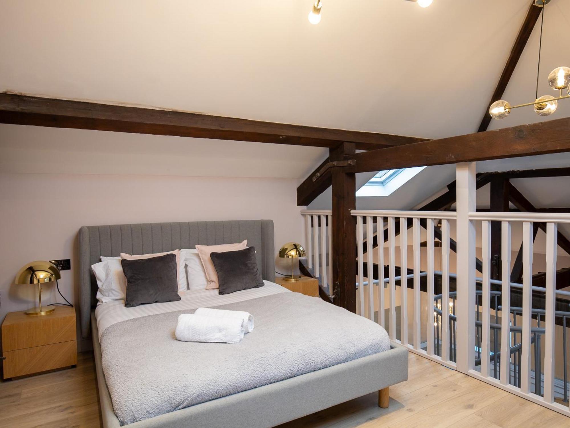 M1 City Centre 3 Bed 3 Bath Luxe Penthouse Manchester Dış mekan fotoğraf